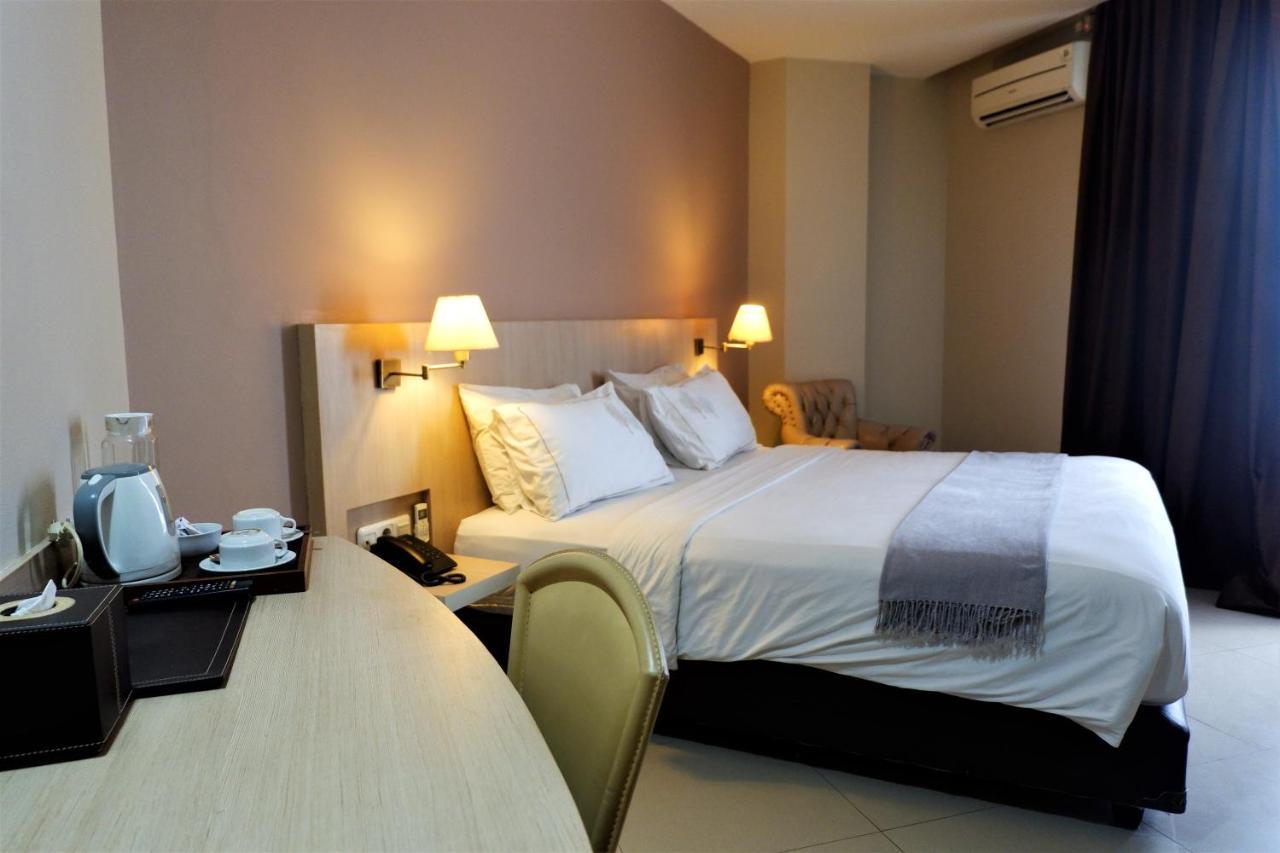 Rio City Hotel Палембанг Экстерьер фото
